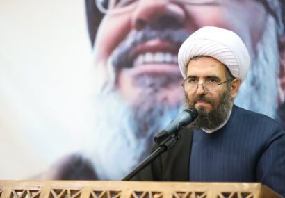 مراسم بزرگداشت فرماندهان بزرگ مقاومت در مسجد جامع حضرت ولیعصر (عج) شهر مهستان برگزار شد