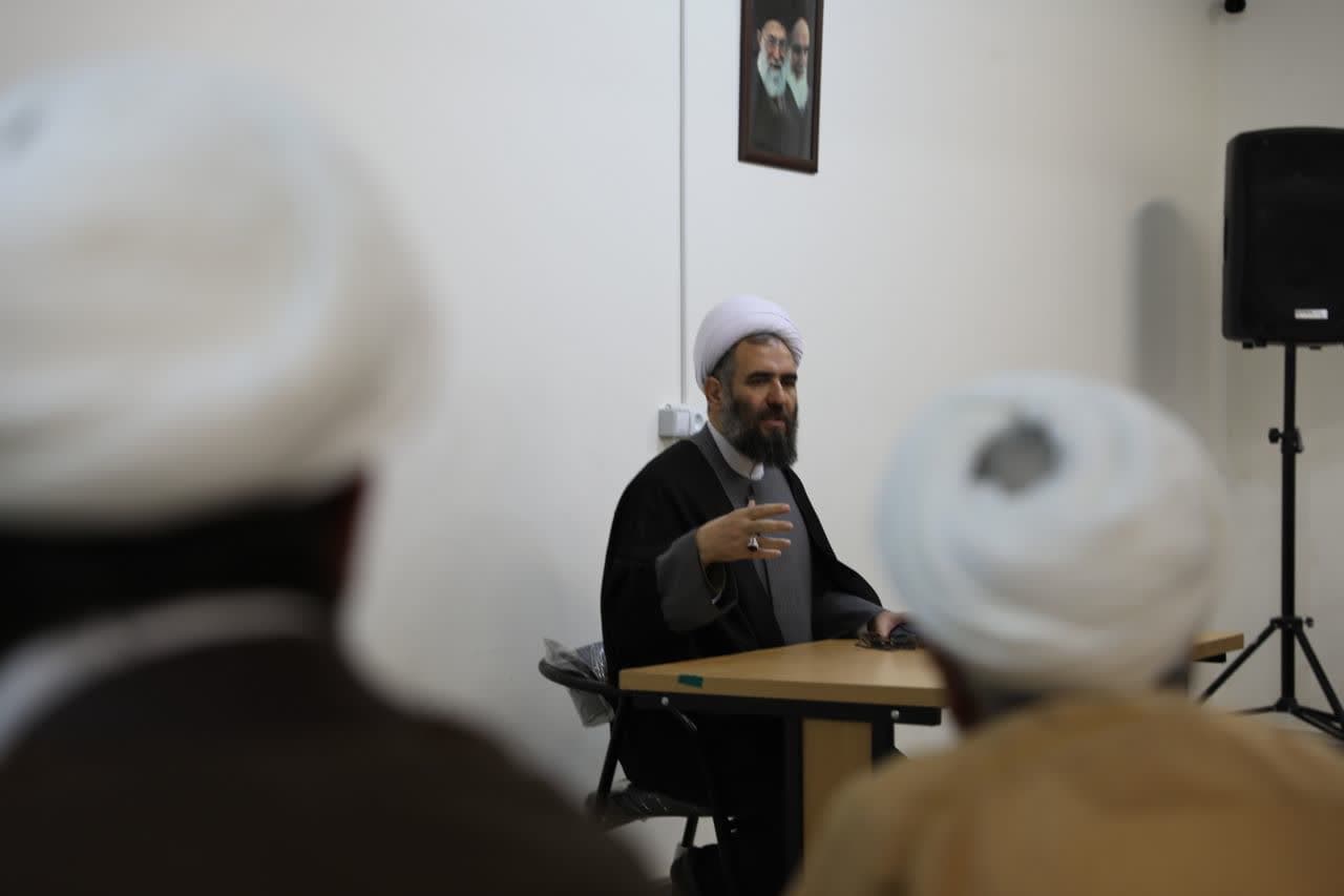 برگزاری جلسه شورای راهبری تبلیغی در قرارگاه آدینه شهر مهستان