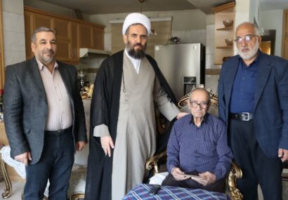 دیدار نوروزی امام جمعه مهستان با خانواده شهید سید غلامرضا حسینی